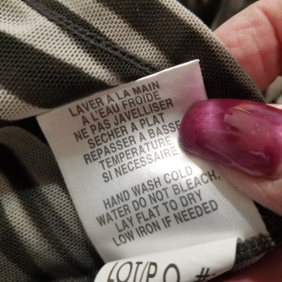 Tribal Animal Print Sheer Layered Ruffle Top 3/4 Slv Scp Neck Black Gray Sz XXL - Picture 9 of 10